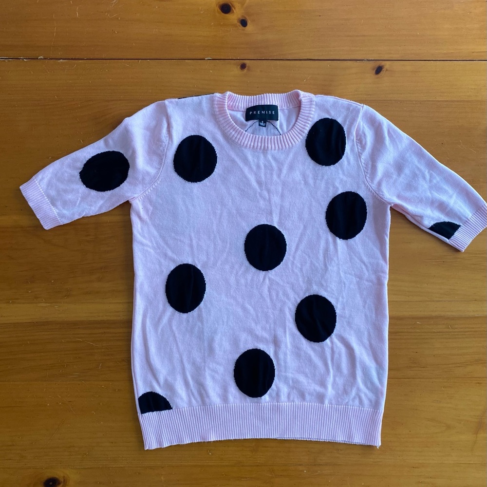 Premise Woman’s pink with black polka dots short sleeve sweater size small